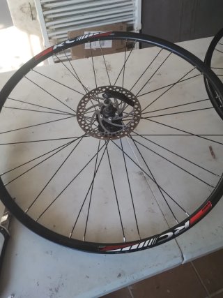 Llantas Bicicleta 19 con Frenos de Disco