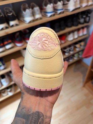 Nike Air Jordan 1 Travis Scott Rosa Pastel