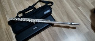 Flauta travesera Yamaha 261