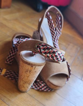 Sandalias cuña Sfera Talla 39