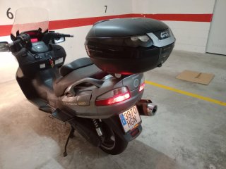 Suzuki Burgman 650 Executive Maxi Scooter