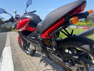 Cagiva Raptor 125cc Naked Roja y Negra