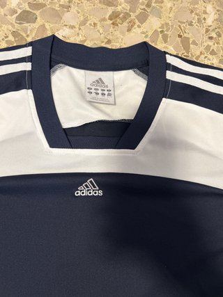 Camiseta Adidas Azul y Blanca