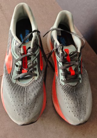 Zapatillas Brooks hyperion Max