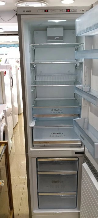NEVERA COMBI BOSCH NO FROST ENERGÍA A+++