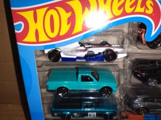 Confezione da 10 auto Hot Wheels