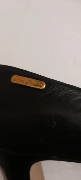 Zapatos de tacón Pierre Cardin negros, piel