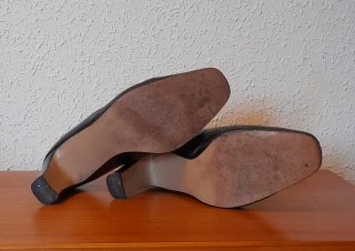 Zapatos de tacón Pierre Cardin negros, piel