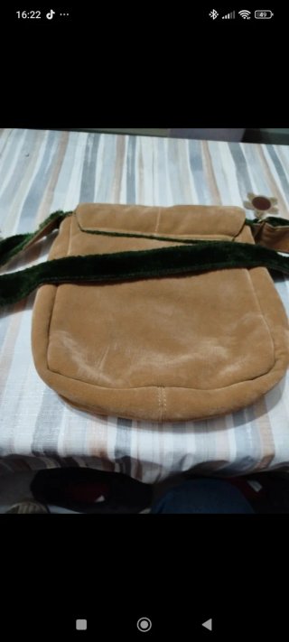 Bolso Camel con Tortuga Bordada