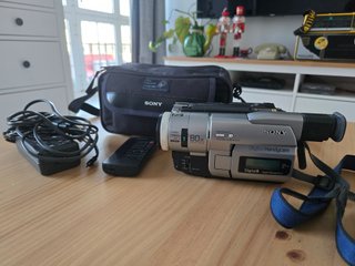 Videocámara Sony Digital8 TRV110E