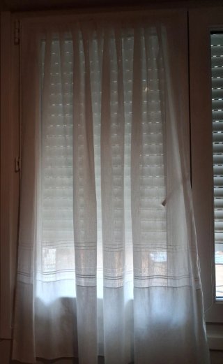 2 Cortinas blancas con velcro