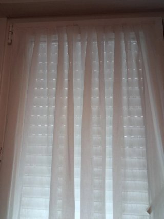 2 Cortinas blancas con velcro