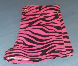 Pantalón corto niña estampado cebra