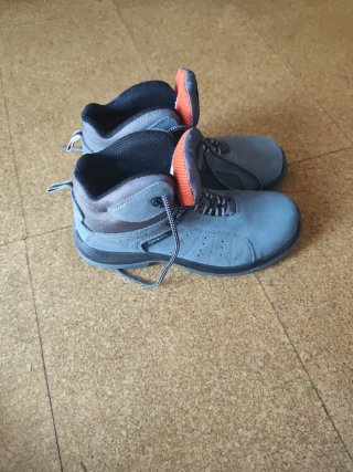 Botas de seguridad grises Talla 44