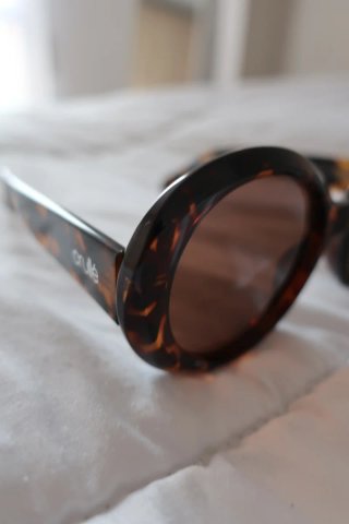Gafas de sol ovaladas tortuga