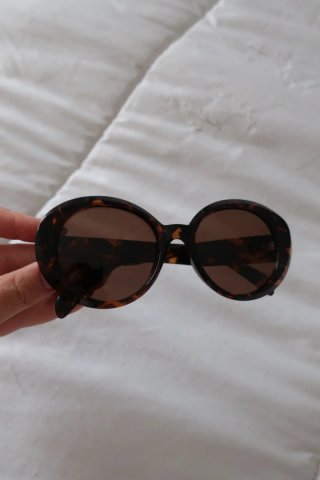 Gafas de sol ovaladas tortuga