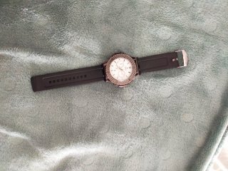Reloj Negro y Plateado