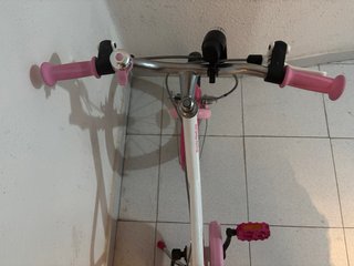 Bicicleta infantil Btwin rosa