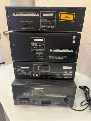 Equipo de música Kenwood con CD y radio