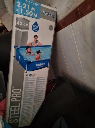 Piscina Bestway Steel Pro 2.21m x 1.50m