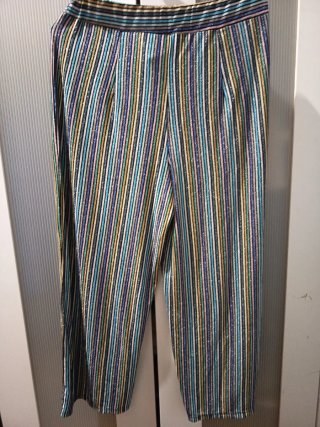 Pantalón fiesta rayas brillantes impecable
