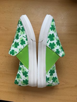 Zapatillas Tréboles Verdes y Blancas