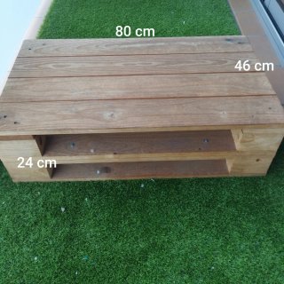 Mesa y sillón de palets para exterior