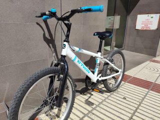 Bicicleta Infantil B'Twin Racing Boy 300