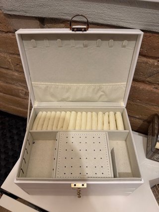 Joyero organizador grande blanco y dorado