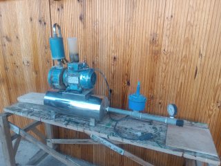 Motor de ordeño azul