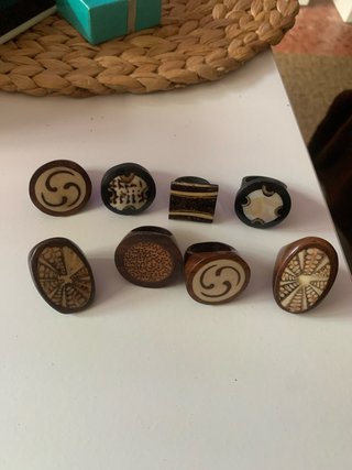 Anillos de madera y hueso