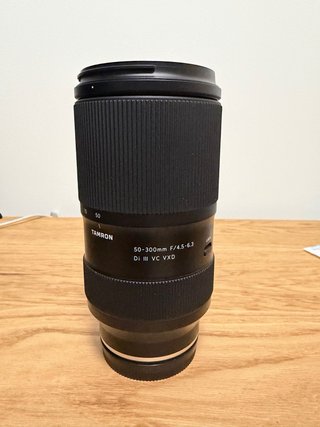 Tamron 50-300mm F/4.5-6.3 Di III VC VXD para Sony