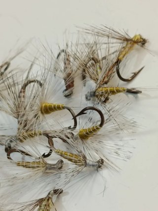 27 Moscas Ahogadas Pesca