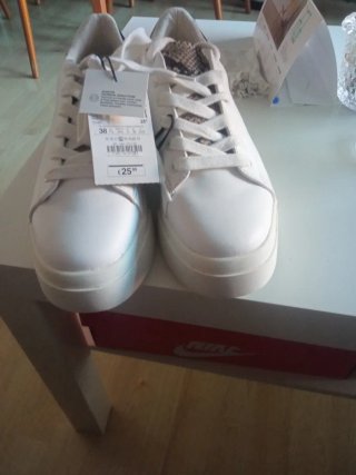 Zapatilla   Zara Mujer Talla 38 Blancas