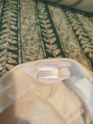 Gorra y polo Mercedes-Benz Blanca