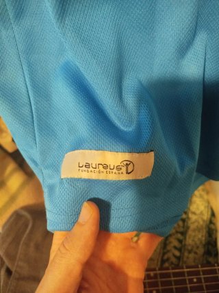 Gorra y polo Mercedes-Benz Blanca