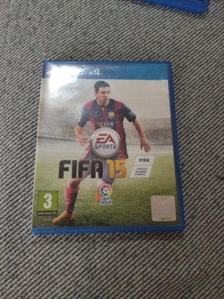 PS4 Giochi: Resident Evil 3 Remake, ARK, FIFA 15