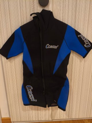 Traje de buceo Cressi corto con capucha