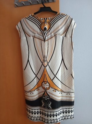 Vestido de raso estampado