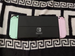 Nintendo Switch OLED Edizione Zelda + Extra