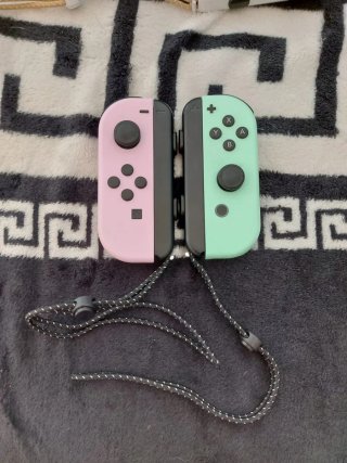 Nintendo Switch OLED Edizione Zelda + Extra