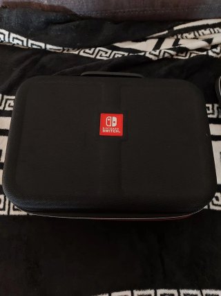 Nintendo Switch OLED Edizione Zelda + Extra