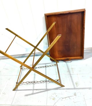Mesa auxiliar vintage latón y madera