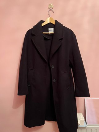 Abrigo negro Bershka