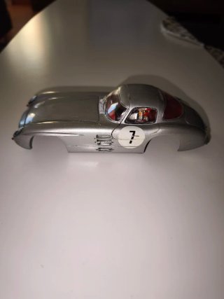 Carrocería mercedes escala 1/24 de plastico