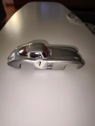 Carrocería mercedes escala 1/24 de plastico
