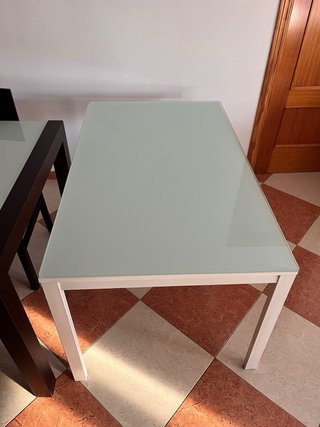 Mesa de comedor cristal y metal
