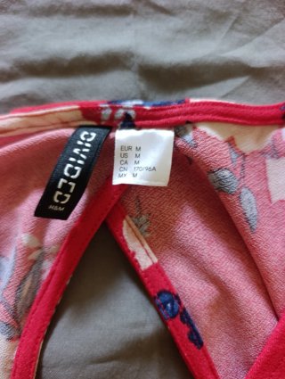 Top rojo floral H&M