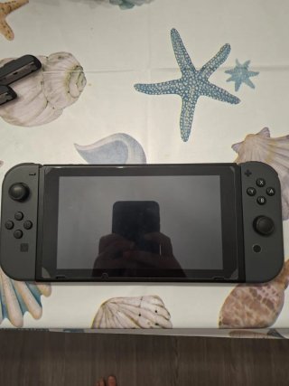 Nintendo Switch V1 + accesorios