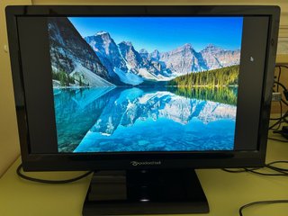 Monitor LCD Packard Bell 19 Negro. Muy buen estado